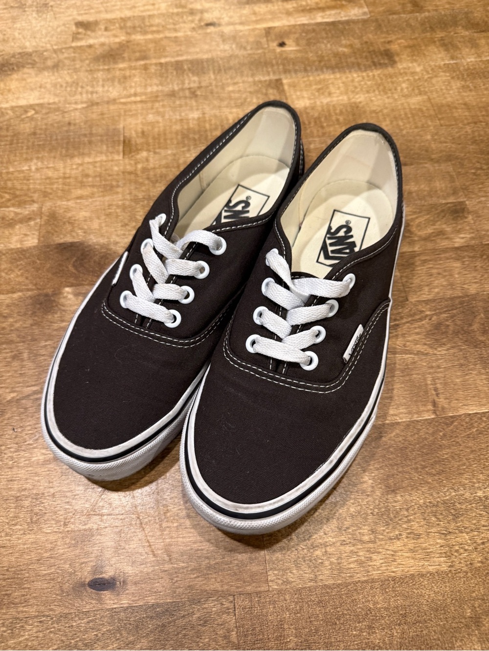 Vans Off The Wall Classic Low Top Shoes Sneakers women size 7.5 / men size 6